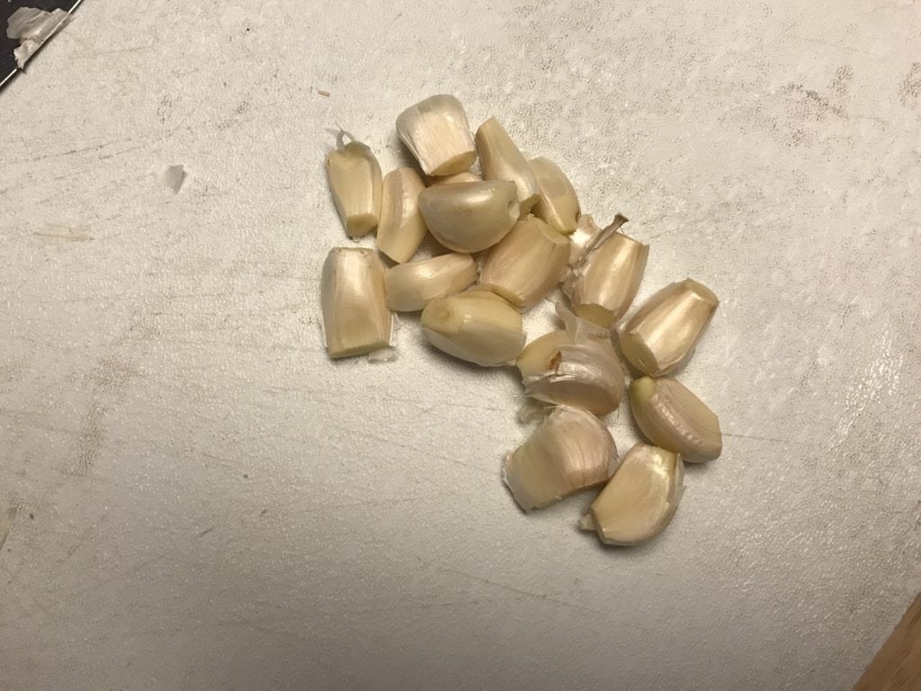 How to peel garlic