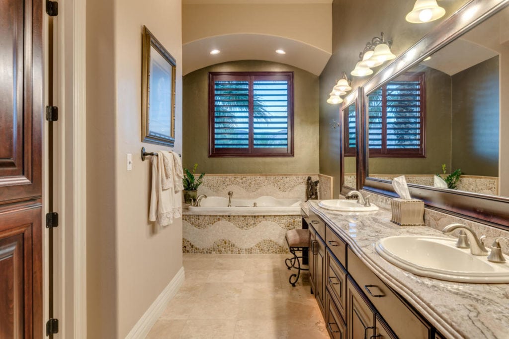 Luxury bathroom in utah luxury home