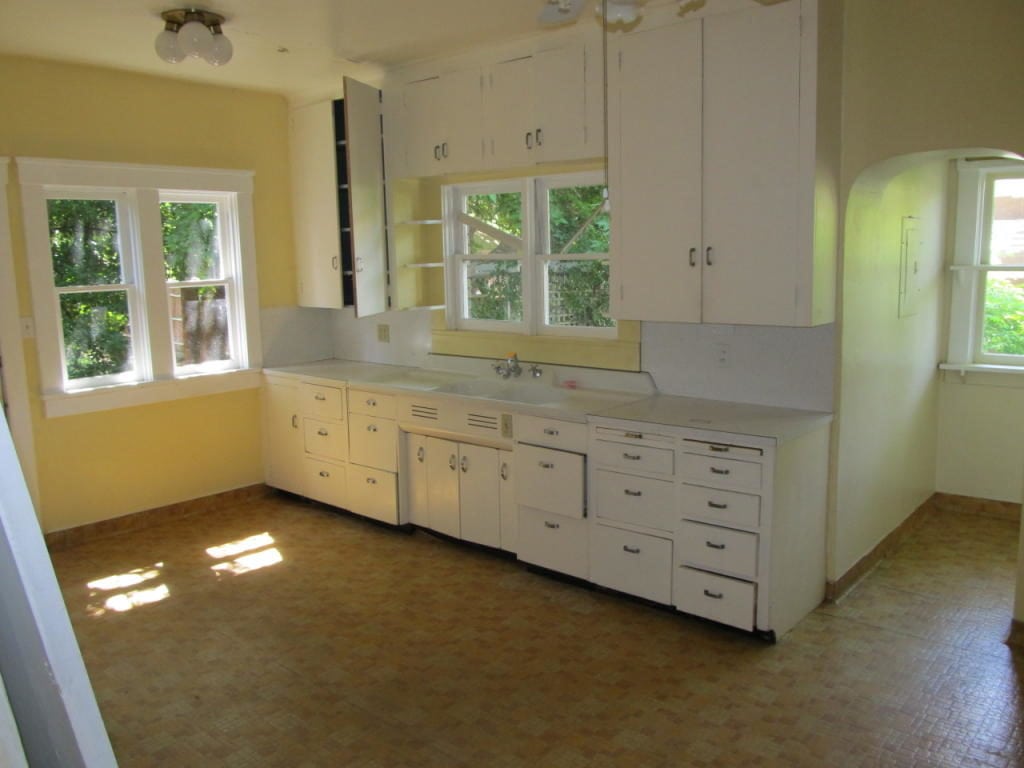 original 1930's craftsman kitchen