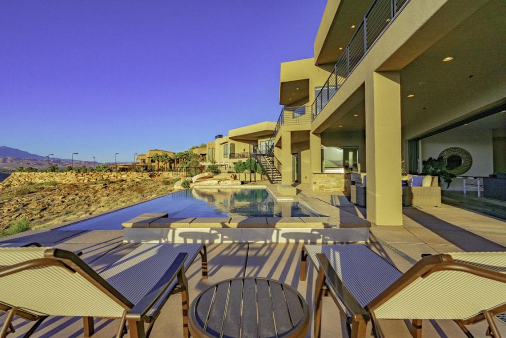 modern luxury desert retreat